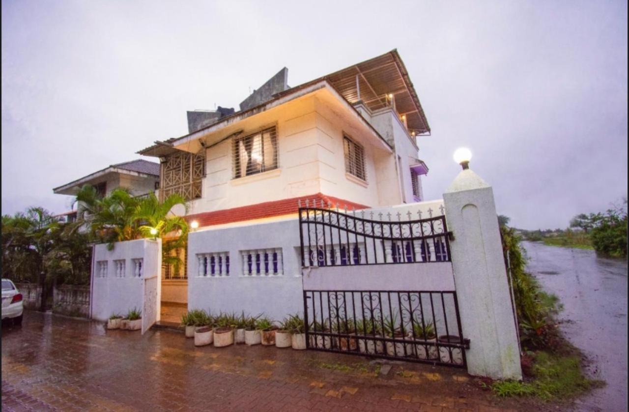 Laughtale Villa 4Bhk Swimming Pool Lonavala Extérieur photo